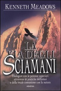 L'autore propone un saggio sulle origini dello sciamanesimo e sulla figura dello sciamano, un individuo che, entrando in comunione con gli spiriti in uno stato di estasi, acquista particolari poteri che gli consentono di guarire infermi, impartire saggi consigli e formulare predizioni. Il libro accompagna il lettore in un viaggio che inizia dall'Artide (luogo d'origine dello sciamanesimo) e tocca altre regioni del mondo, come l'America settentrionale, la Groenlandia, l'Africa e l'Australia, l'autore sintetizza i fondamenti della saggezza sciamanica delle varie culture citate, applicandoli con grande originalit nel contesto della vita moderna affinch il lettore ne possa usufruire per instaurare un dialogo con le forze superiori della natura. 